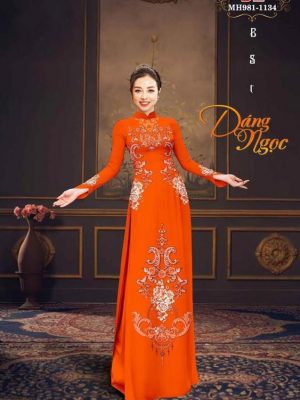 1693392035 vai ao dai du tiec sang trong (21)